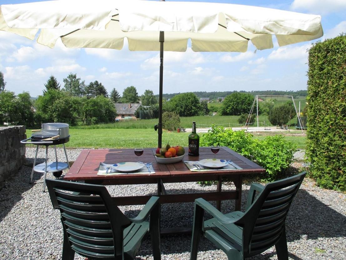 Appartement Ideal Pres De Durbuy / Ideaal Appartement Nabij Durbuy / Ideal Apartment Near Durbuy Hotton Buitenkant foto